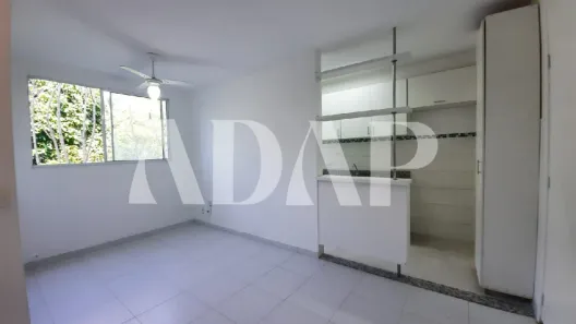 Apartamento com 2 Quartos para alugar, 44m² no Vargem Pequena, Rio de Janeiro