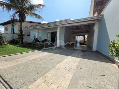 Casa com 3 Quartos à venda, 170m² no Boehmerwald, Joinville