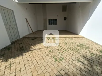 Casa com 2 Quartos para alugar, 179m² no Vigilato Pereira, Uberlândia