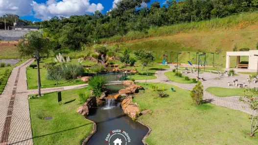 Casa de Condomínio com 2 Quartos à venda, 250m² no Parque Rio Branco, Valparaíso de Goiás