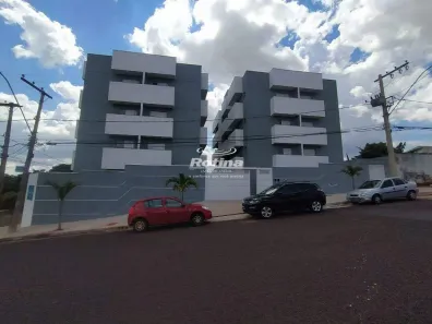 Apartamento com 2 Quartos para alugar, 50m² no Osvaldo Rezende, Uberlândia