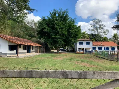 Fazenda/Sítio com 9 Quartos à venda, 150000m² no Centro, Vassouras
