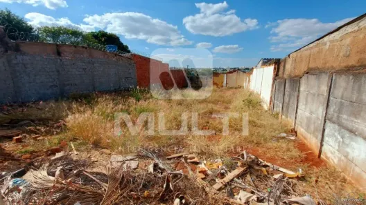 Lote/Terreno com 1 Quarto à venda, 360m² no Jaraguá, Uberlândia