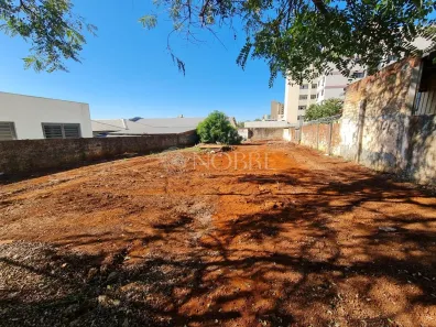 Lote/Terreno à venda, 294m² no Zona 07, Maringá