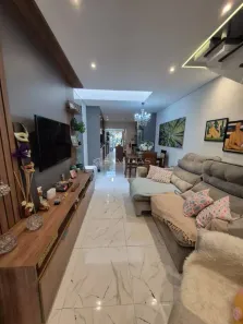 Sobrado com 3 Quartos à venda, 131m² no Vila Nivi, São Paulo