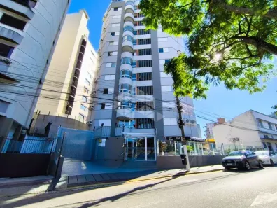 Apartamento com 3 Quartos para alugar, 80m² no Centro, Florianópolis