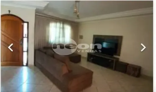 Sobrado com 3 Quartos à venda, 204m² no Bangú, Santo André