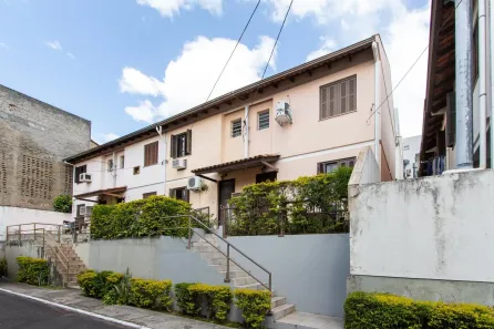Casa de Condomínio com 3 Quartos à venda, 34m² no Vila Nova, Porto Alegre