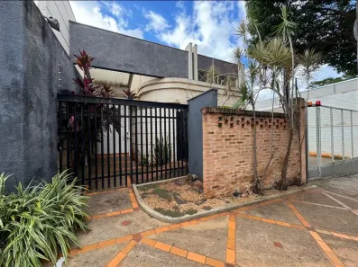 Casa com 6 Quartos para alugar, 182m² no Centro, Ribeirão Preto