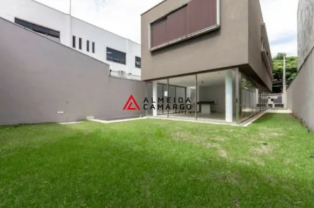Casa com 3 Quartos à venda, 512m² no Jardim Luzitânia, São Paulo