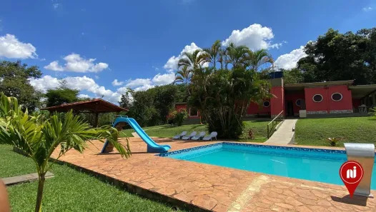 Fazenda/Sítio com 5 Quartos para alugar, 300m² no , Brumadinho