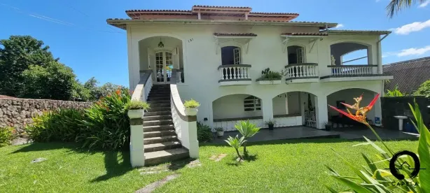 Casa com 4 Quartos à venda, 353m² no Perequê, Ilhabela