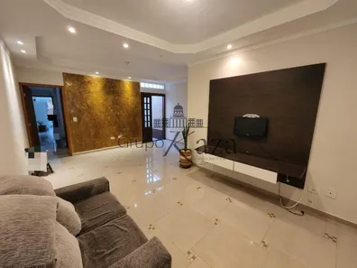 Sobrado com 3 Quartos à venda, 146m² no Bosque dos Eucaliptos, São José dos Campos