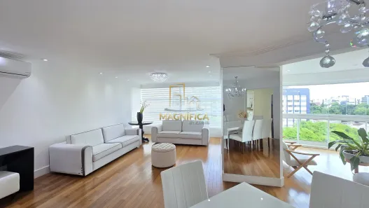 Apartamento com 4 Quartos para alugar, 188m² no Água Verde, Curitiba