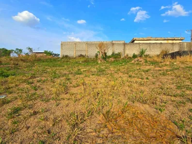 Lote/Terreno à venda, 240m² no Santo André, Divinópolis
