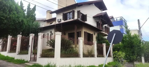 Casa com 4 Quartos à venda, 339m² no Jardim Itu, Porto Alegre