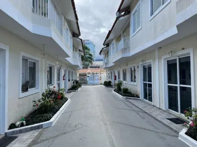Casa de Condomínio com 2 Quartos à venda, 75m² no Centro, Bertioga