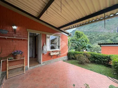 Casa de Condomínio com 2 Quartos à venda, 43m² no Posse, Teresópolis