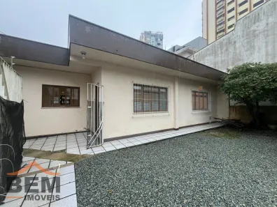 Casa com 3 Quartos para alugar, 98m² no Centro, Itajaí