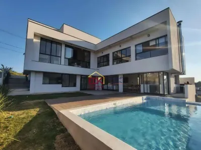 Sobrado com 4 Quartos à venda, 310m² no Morada dos Nobres, Taubaté