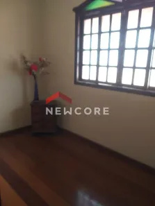 Casa com 8 Quartos à venda, 500m² no Água Branca, Contagem