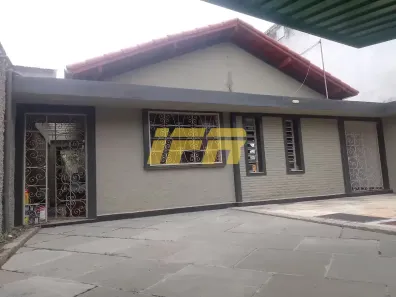 Casa com 3 Quartos à venda, 450m² no Centro, Ubatuba
