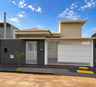 Casa com 3 Quartos à venda, 81m² no Flor de Maio, Dourados