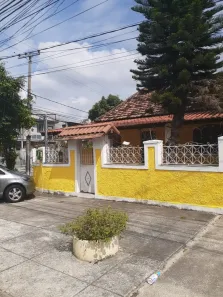 Casa com 3 Quartos para alugar, 74m² no Vila Kosmos, Rio de Janeiro