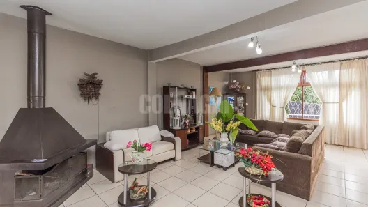 Casa com 5 Quartos à venda, 280m² no Chácara das Pedras, Porto Alegre