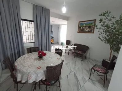 Casa com 3 Quartos à venda, 126m² no Nossa Senhora Aparecida, Uberlândia