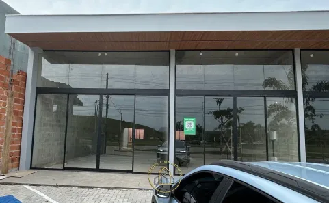 Ponto Comercial para alugar, 70m² no Alphaville, Rio das Ostras
