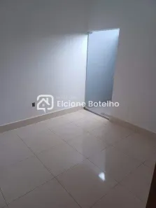 Casa com 3 Quartos para alugar, 68m² no Shopping Park, Uberlândia