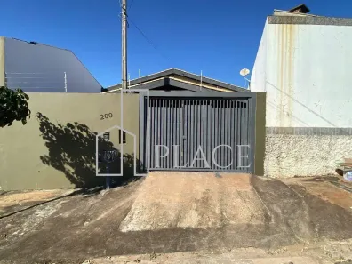 Casa com 2 Quartos para alugar, 120m² no Jóquei Clube, Marília