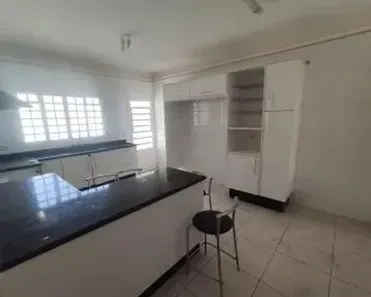Casa com 4 Quartos para alugar, 120m² no Jardim Tropical, Marília