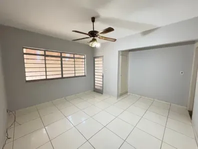 Casa com 3 Quartos para alugar, 200m² no Vila Melo, Mogi Mirim