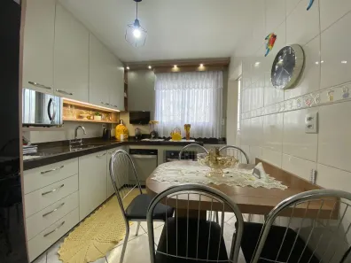 Apartamento com 2 Quartos à venda, 75m² no Coqueiros, Florianópolis
