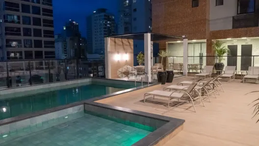Apartamento com 3 Quartos à venda, 117m² no Meia Praia, Itapema
