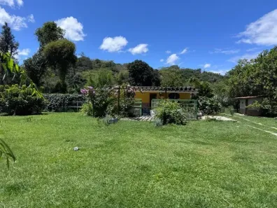 Fazenda/Sítio com 4 Quartos à venda, 2970m² no Papucaia, Cachoeiras de Macacu