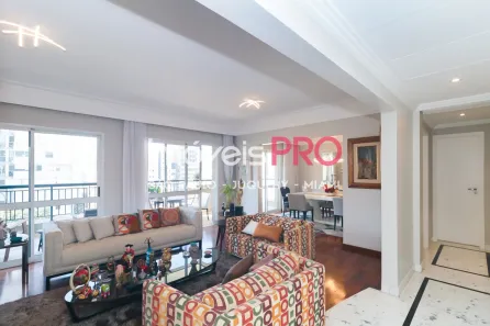 Apartamento com 4 Quartos para alugar, 240m² no Vila Uberabinha, São Paulo