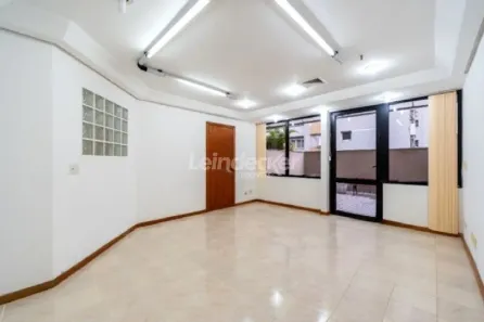 Sala Comercial para alugar, 74m² no Rio Branco, Porto Alegre