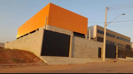 Galpão/Depósito/Armazém à venda, 700m² no Parque Industrial Prestes (Éden), Sorocaba