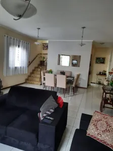 Sobrado com 3 Quartos à venda, 154m² no Parque Renato Maia, Guarulhos