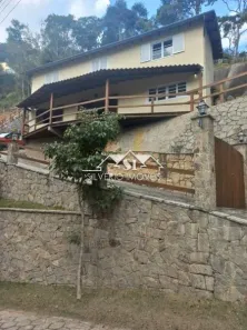 Casa de Condomínio com 3 Quartos à venda, 127m² no Corrêas, Petrópolis