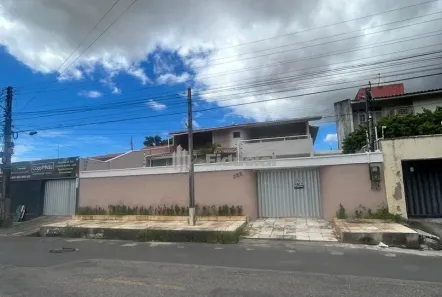 Casa com 5 Quartos à venda, 420m² no Parque Manibura, Fortaleza