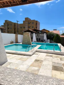 Casa com 4 Quartos para alugar, 250m² no Icaraí, Caucaia
