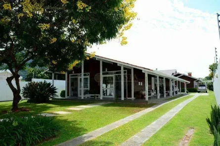 Casa com 4 Quartos à venda, 400m² no Lagoa da Conceição, Florianópolis