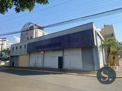 Prédio Comercial para alugar, 1700m² no Centro, Americana