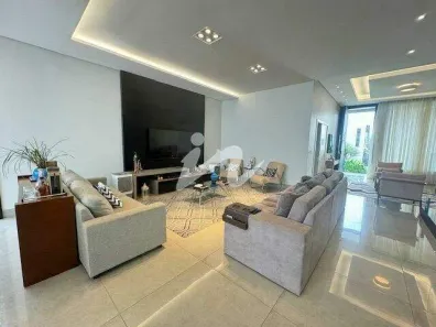 Casa com 4 Quartos para alugar, 577m² no Nova Uberlândia, Uberlândia