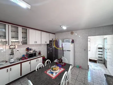 Sobrado com 3 Quartos à venda, 177m² no Quitaúna, Osasco
