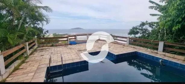 Casa com 4 Quartos à venda, 300m² no Piratininga, Niterói